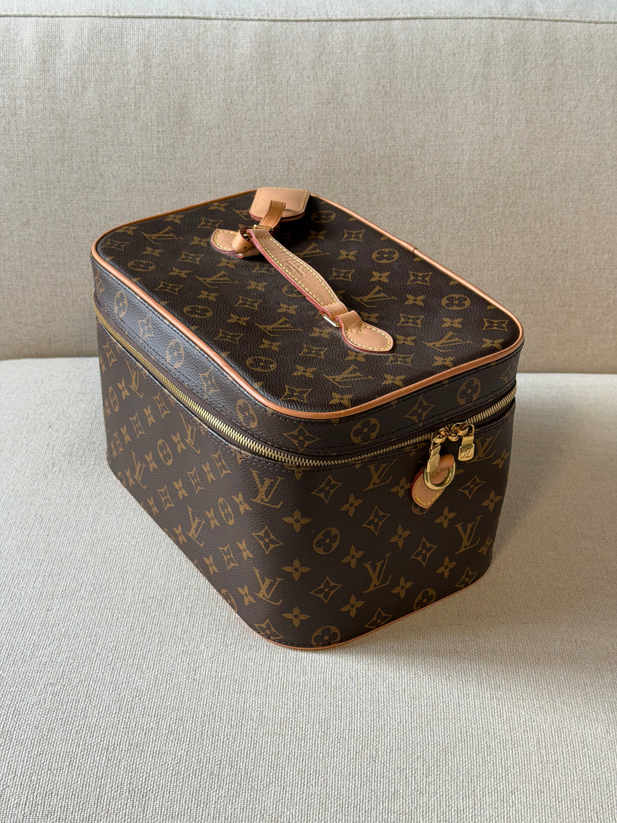 Louis Vuitton Nice – Beauty case in tela Monogram