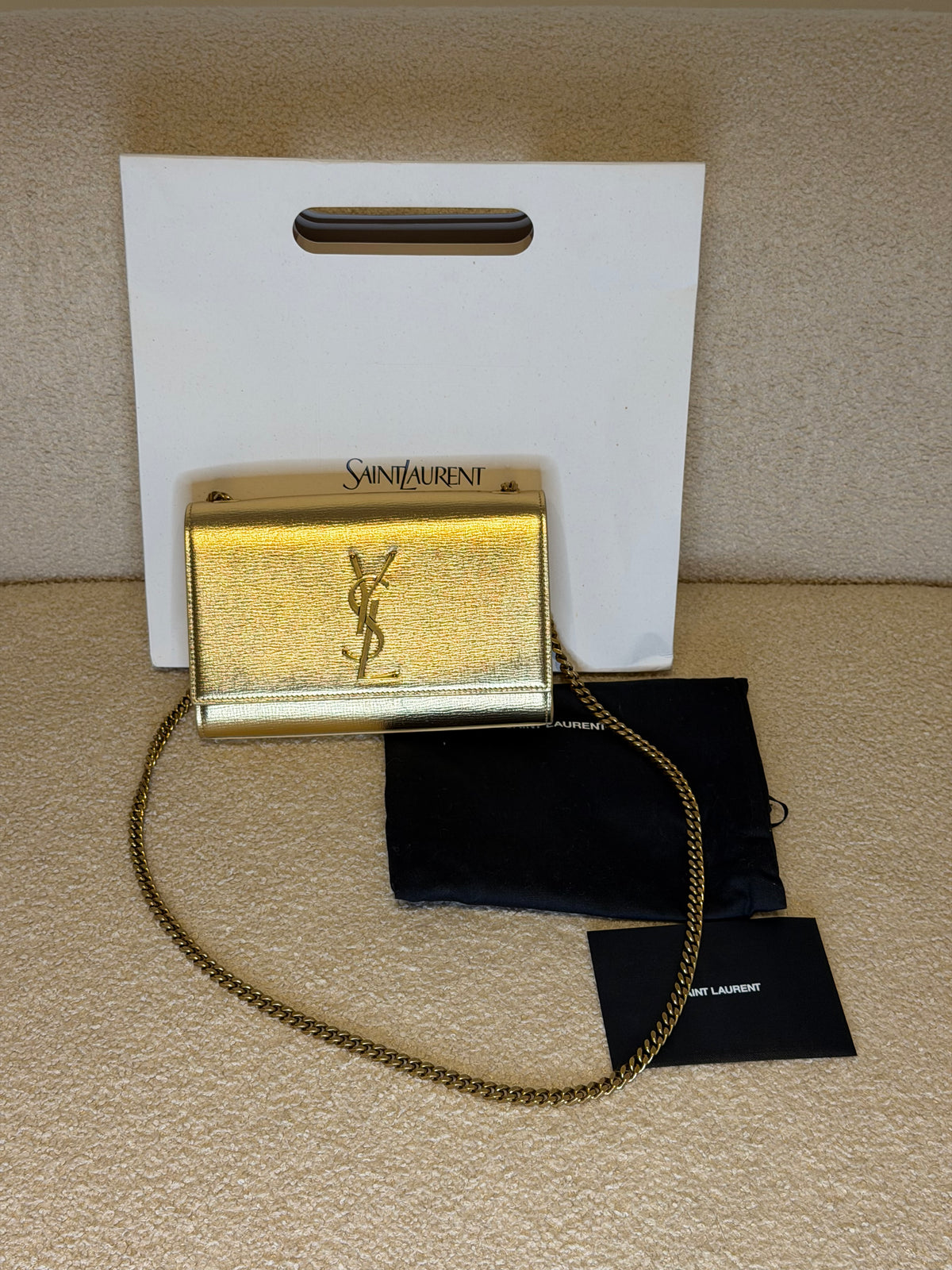 Saint Laurent Kate – Borsa a tracolla dorata con catena