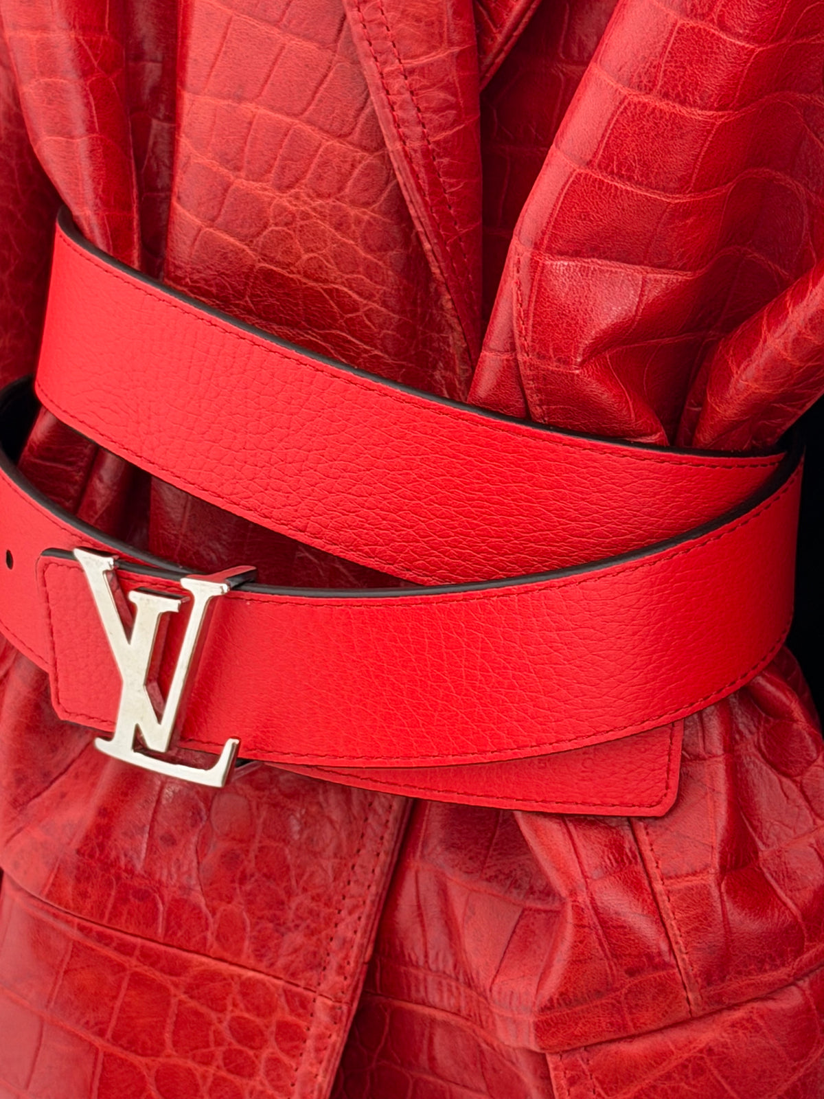 Louis Vuitton LV Initiales – Cintura reversibile rossa e blu navy