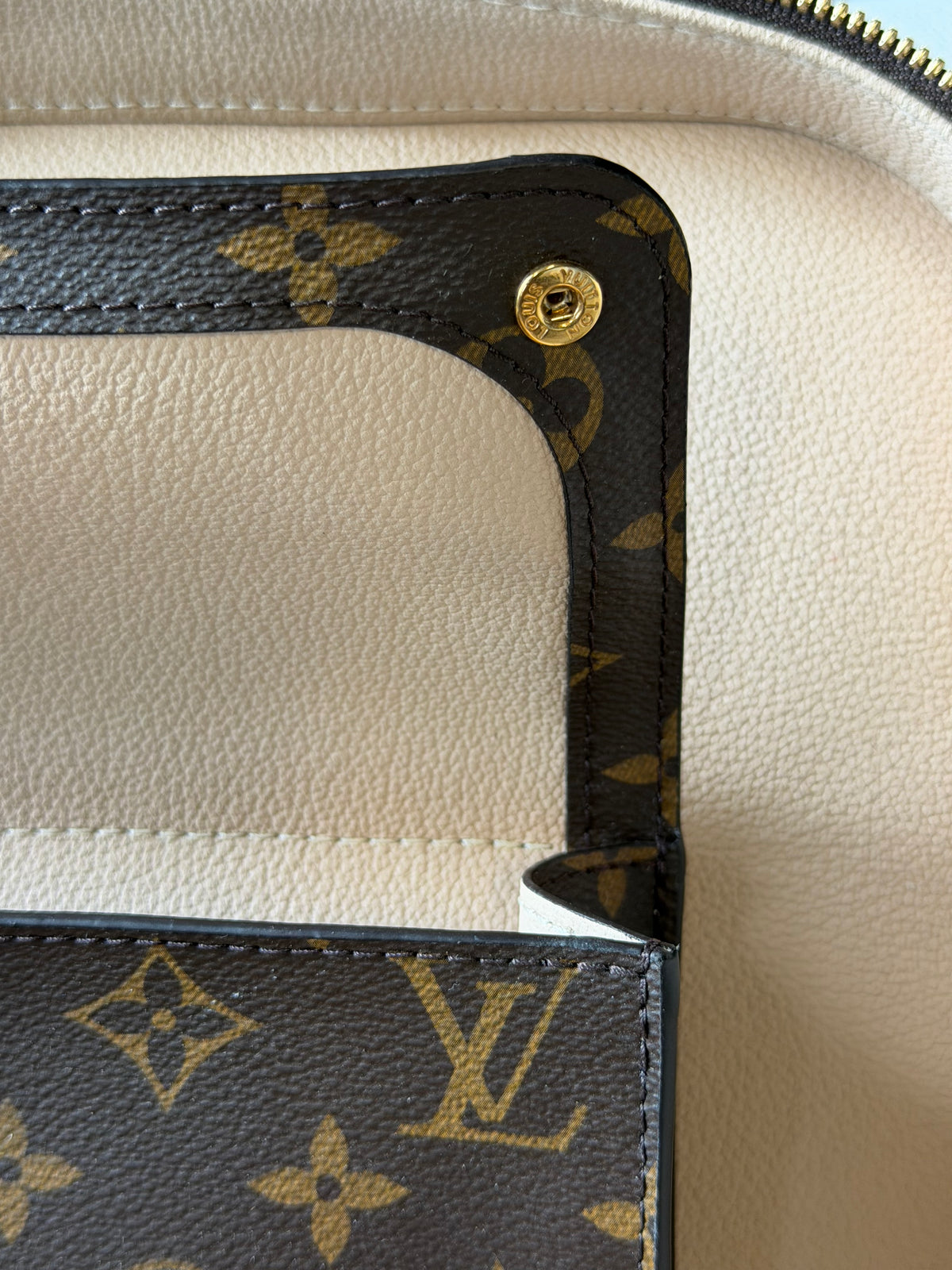 Louis Vuitton Nice – Beauty case in tela Monogram