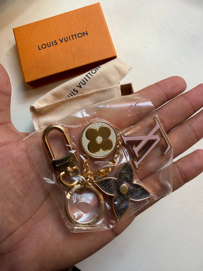 Louis Vuitton Blooming – Portachiavi e charm da borsa