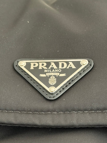Prada Traveller Small – Borsa a tracolla in Re-Nylon nero