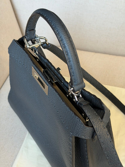 Fendi Peekaboo Medium Selleria – Borsa in pelle grigio scuro