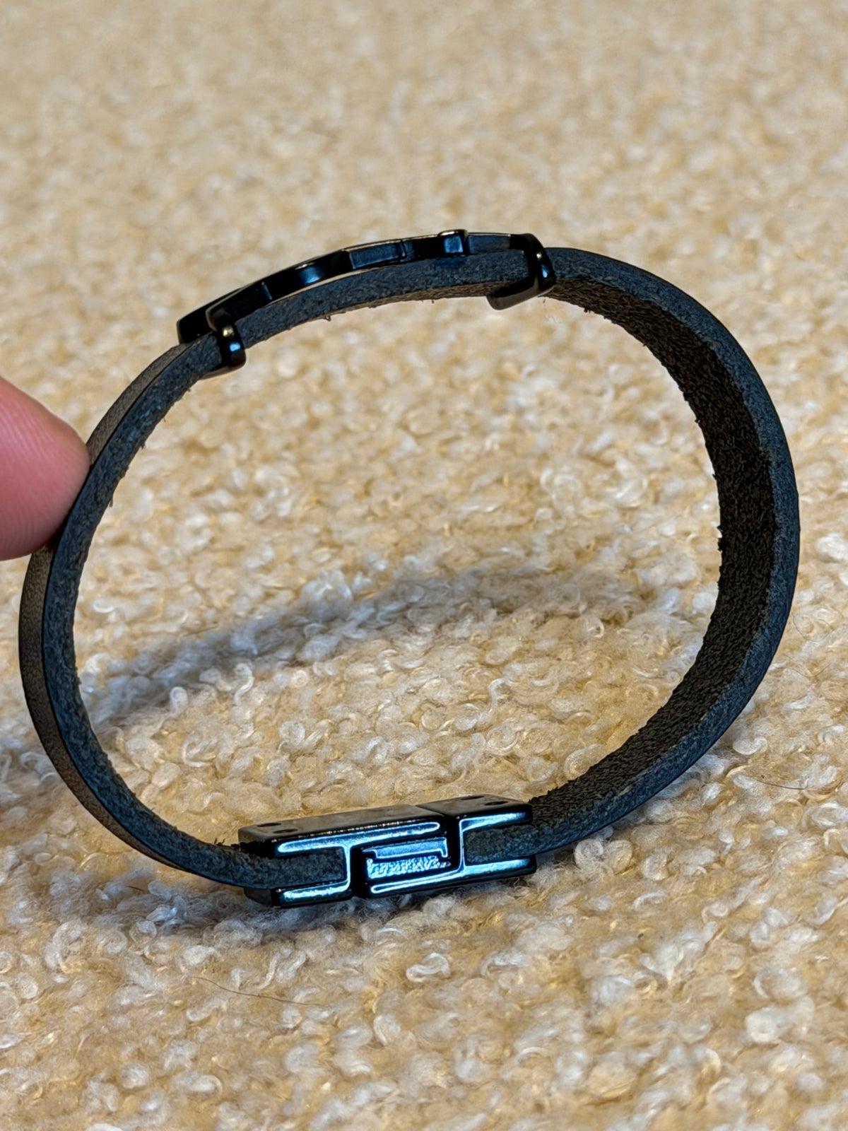 Saint Laurent – Bracciale in pelle nera