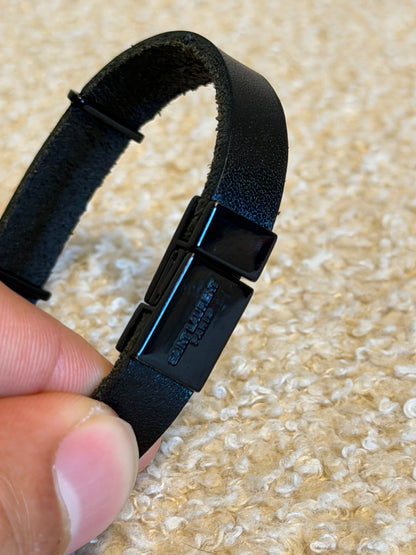 Saint Laurent – Bracciale in pelle nera