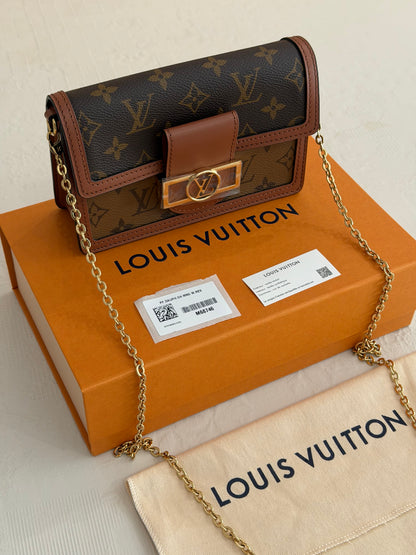 Louis Vuitton Dauphine – Portafoglio con catena Monogram