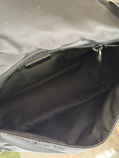 Prada Traveller Small – Borsa a tracolla in Re-Nylon nero