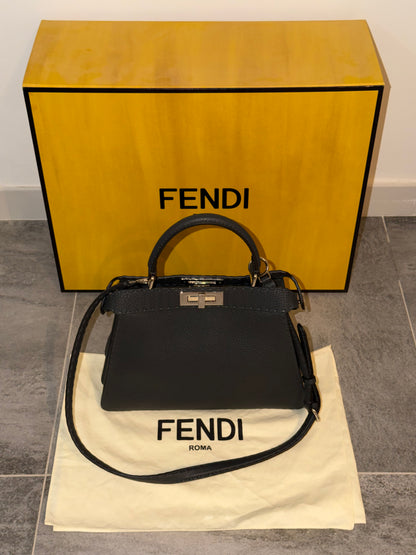 Fendi Peekaboo Medium Selleria – Borsa in pelle grigio scuro