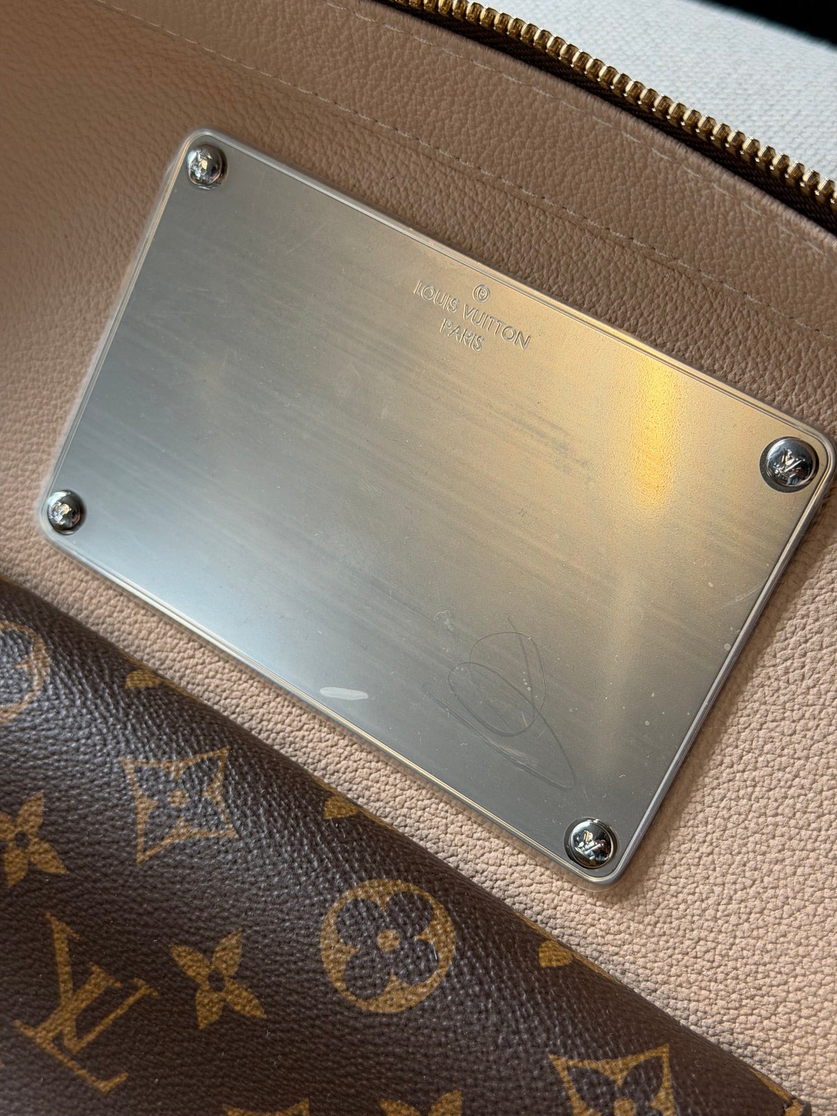 Louis Vuitton Nice – Beauty case in tela Monogram