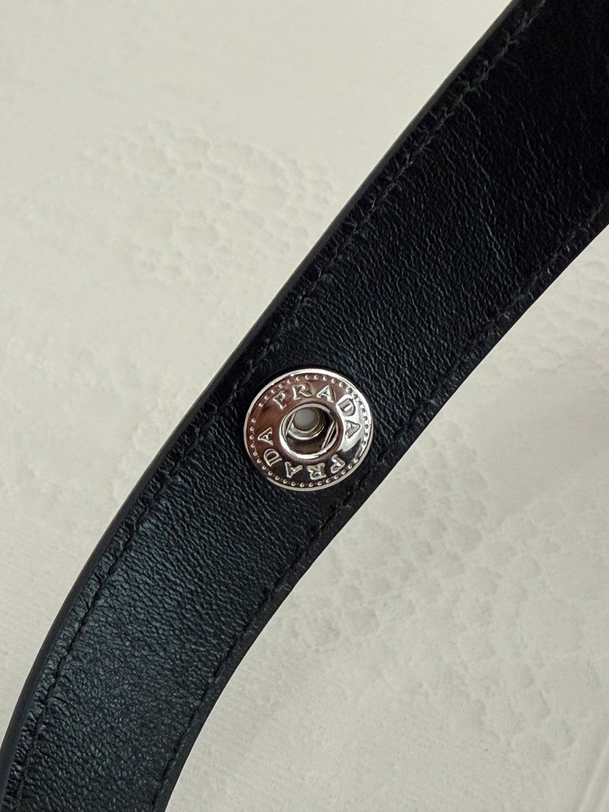 Prada Traveller Small – Borsa a tracolla in Re-Nylon nero