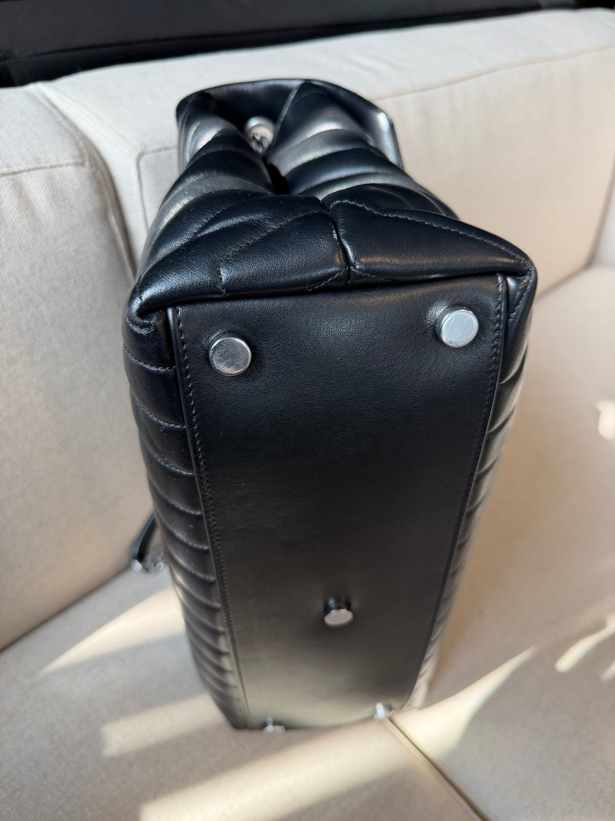 Saint Laurent – Borsa a spalla in pelle nera matelassé