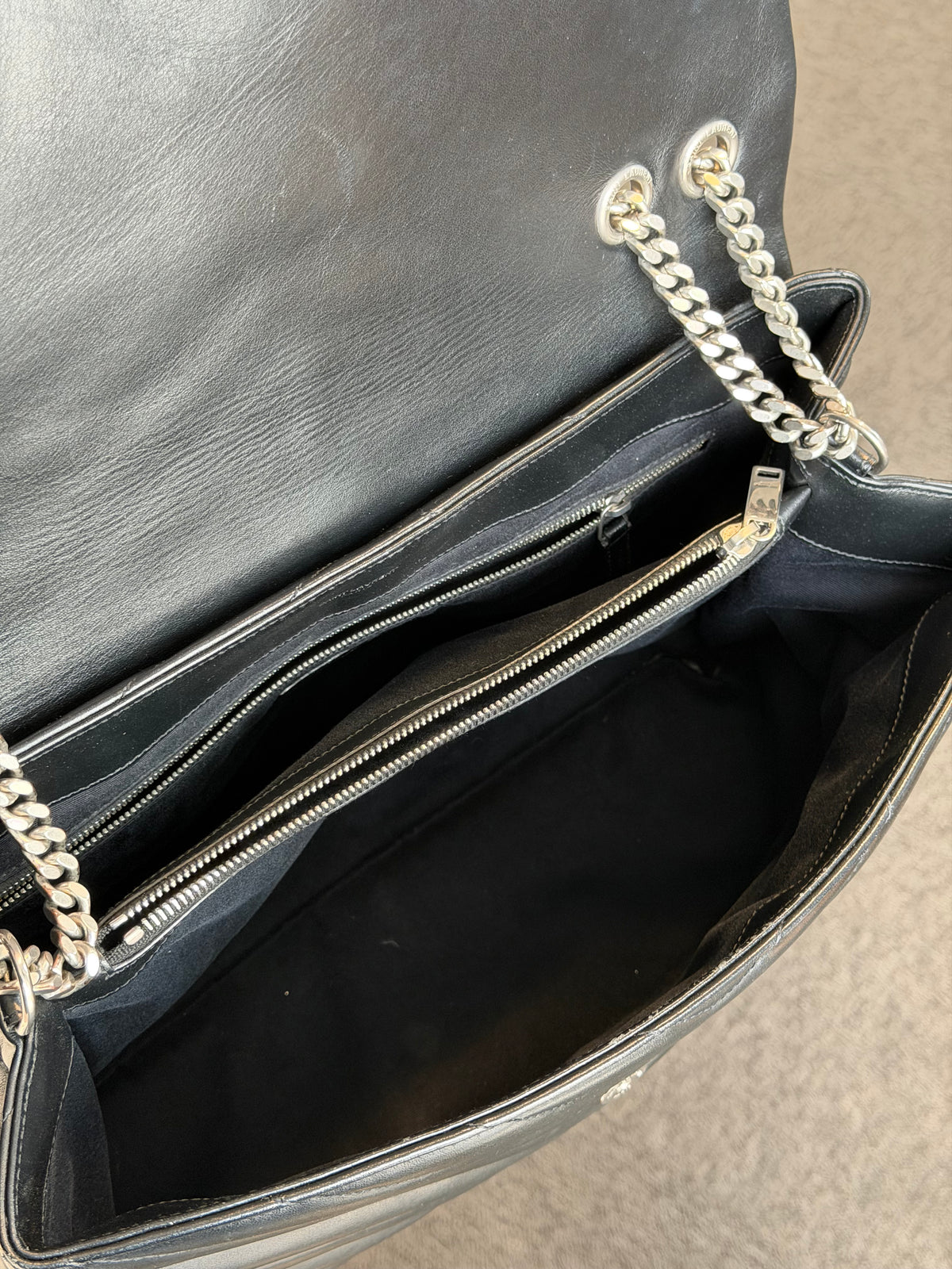 Saint Laurent – Borsa a spalla in pelle nera matelassé