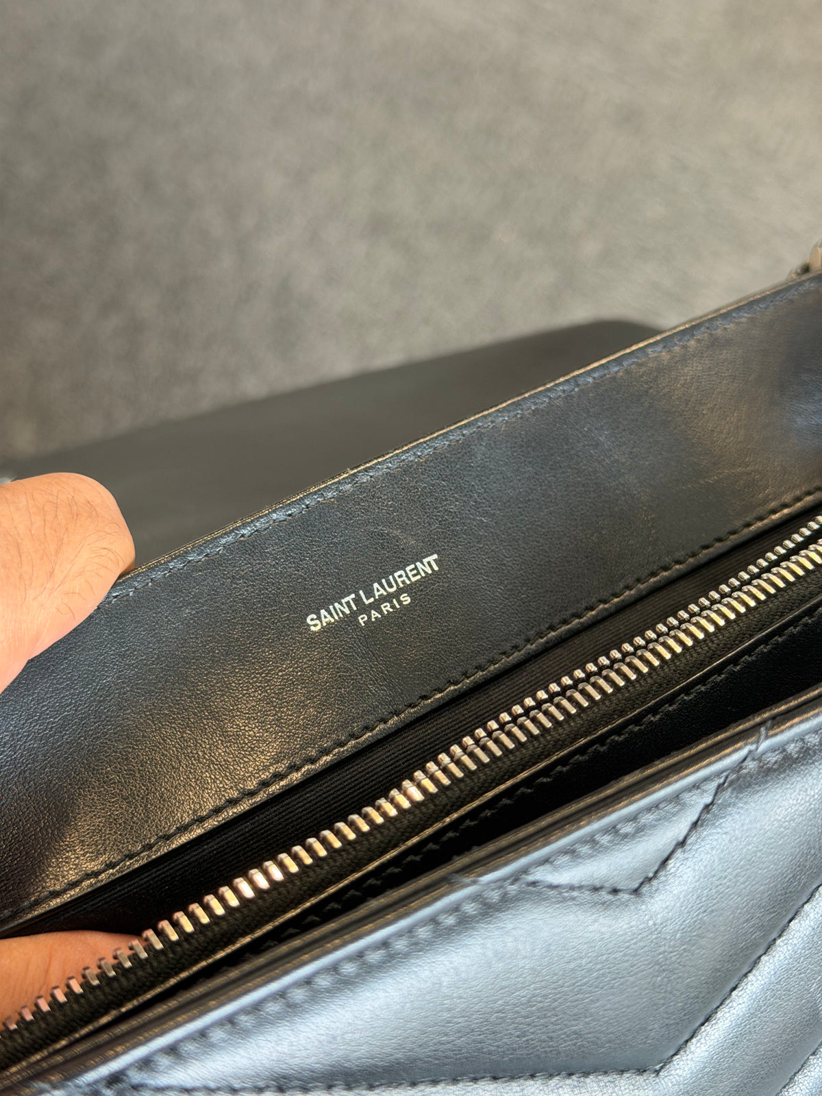 Saint Laurent – Borsa a spalla in pelle nera matelassé