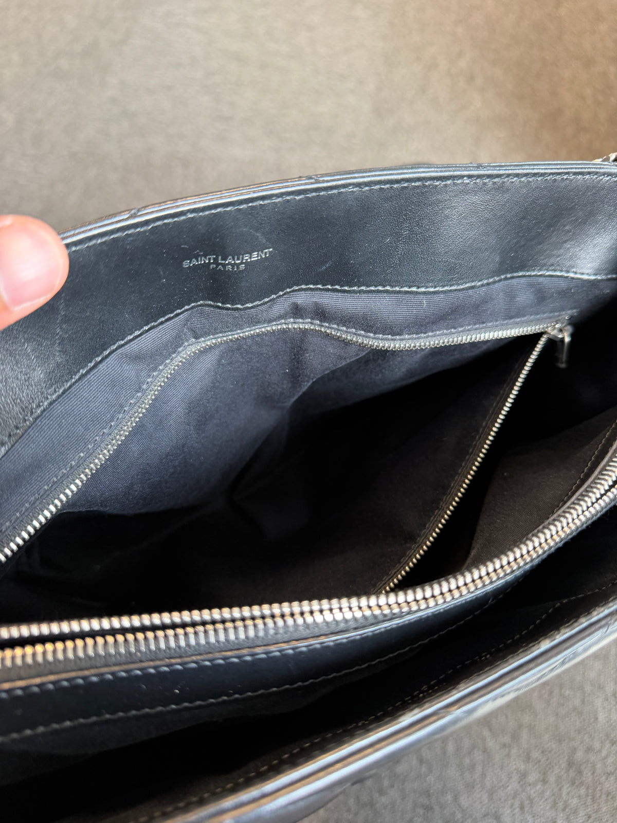 Saint Laurent – Borsa a spalla in pelle nera matelassé