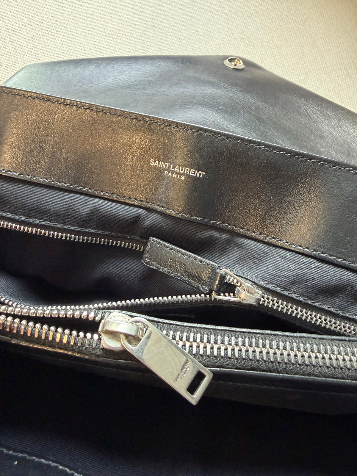 Saint Laurent – Borsa a spalla in pelle nera matelassé
