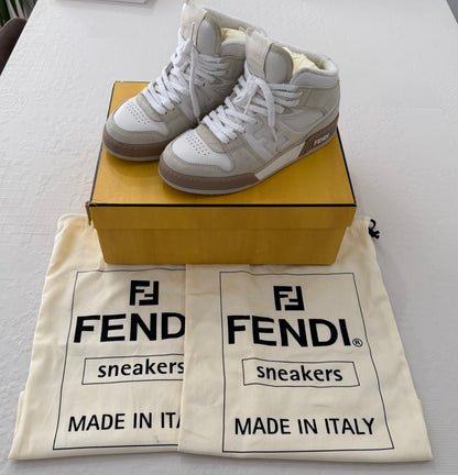 Fendi – Sneakers in pelle e suede panna e beige
