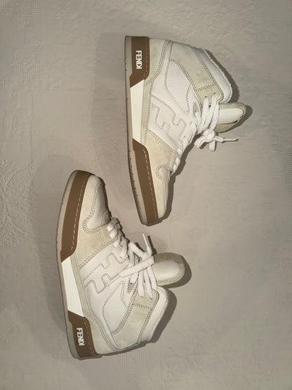 Fendi – Sneakers in pelle e suede panna e beige