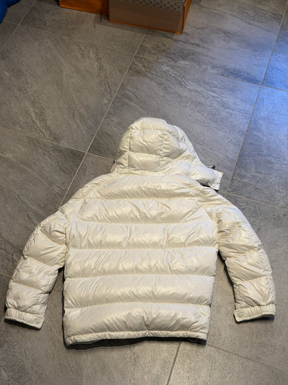 Moncler – Piumino donna bianco avorio con cappuccio