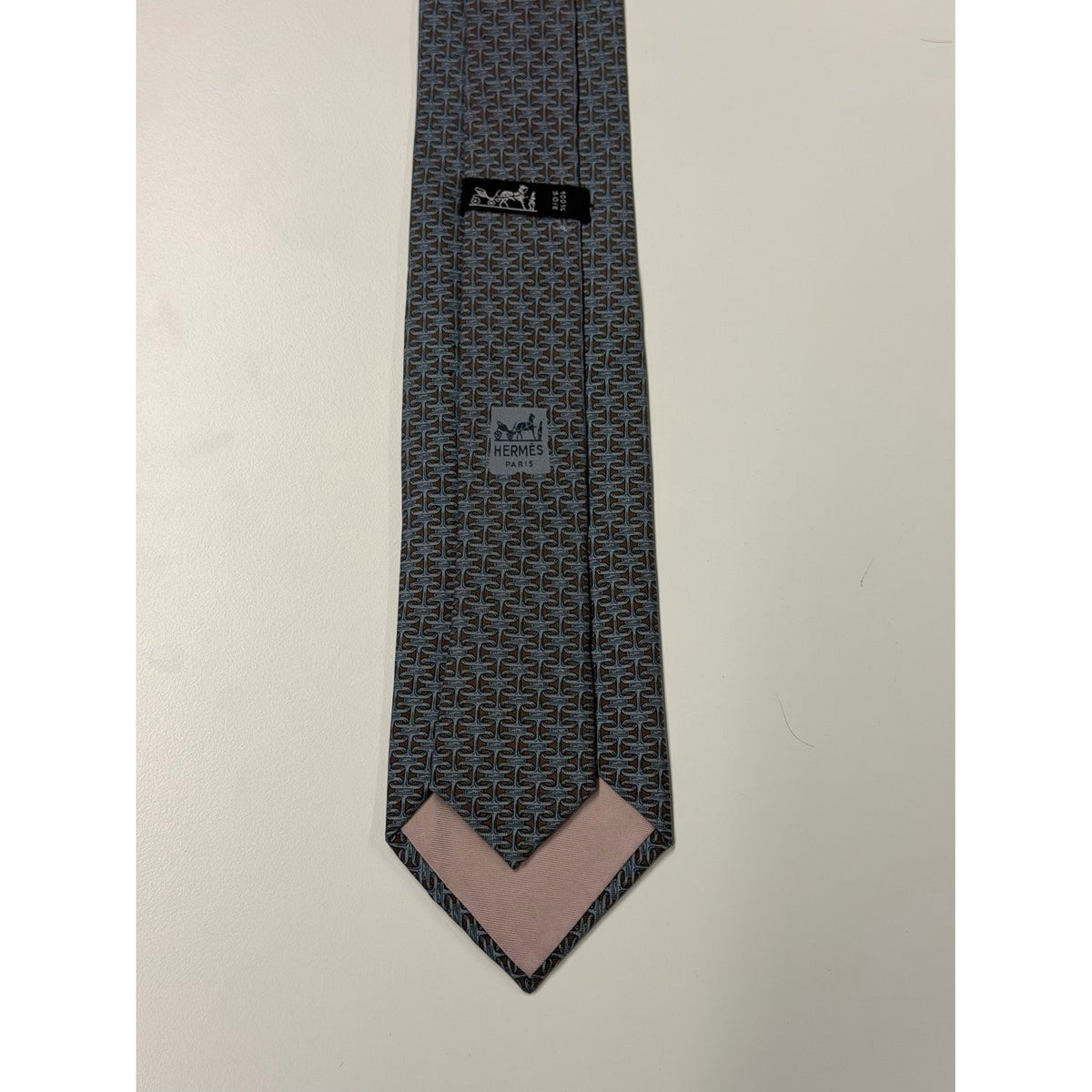 Hermès – Cravatta in seta blu con motivo H
