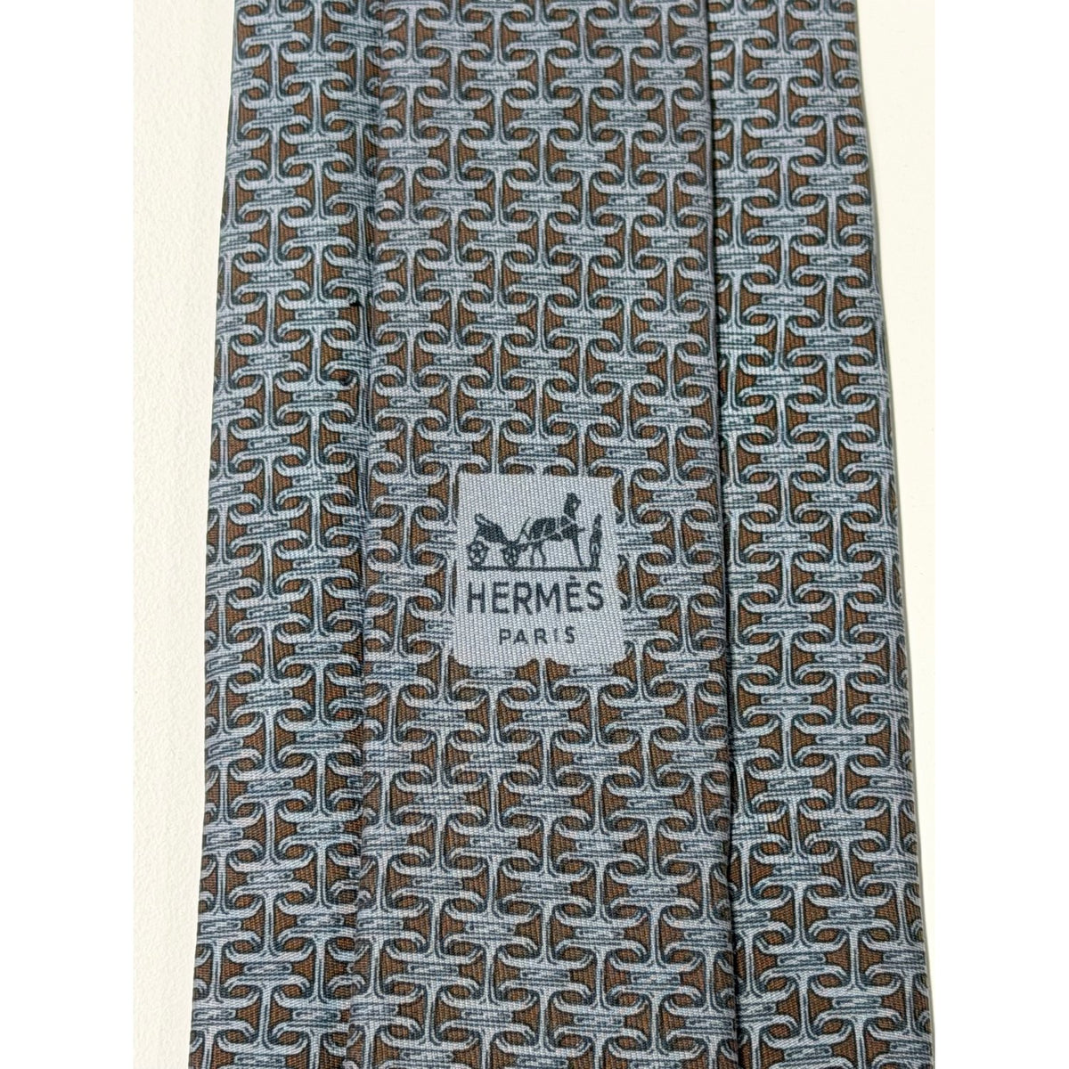 Hermès – Cravatta in seta blu con motivo H