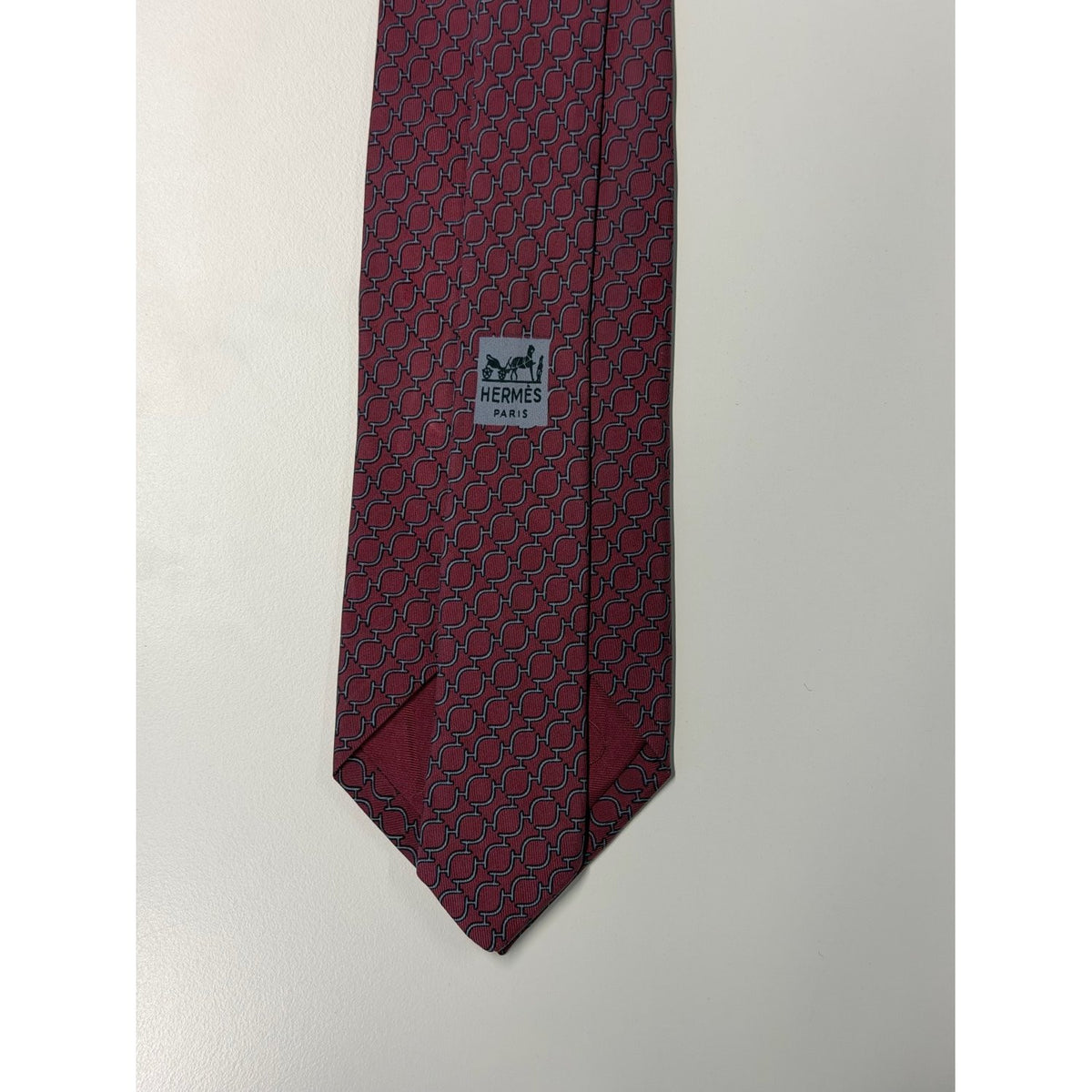 Hermès – Cravatta in seta bordeaux