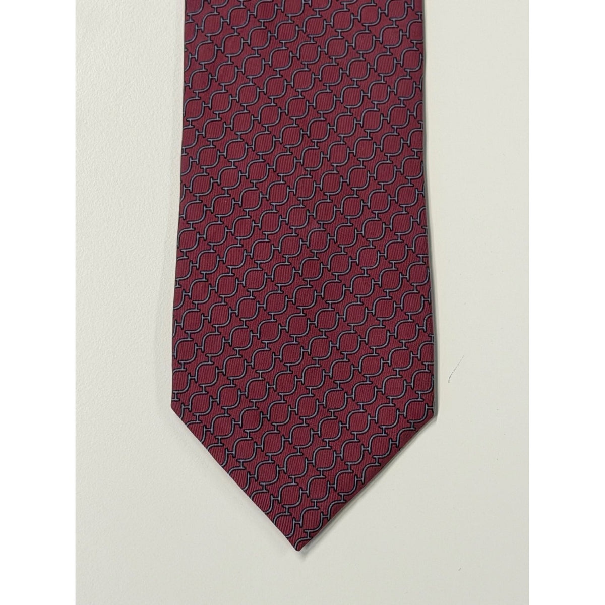 Hermès – Cravatta in seta bordeaux