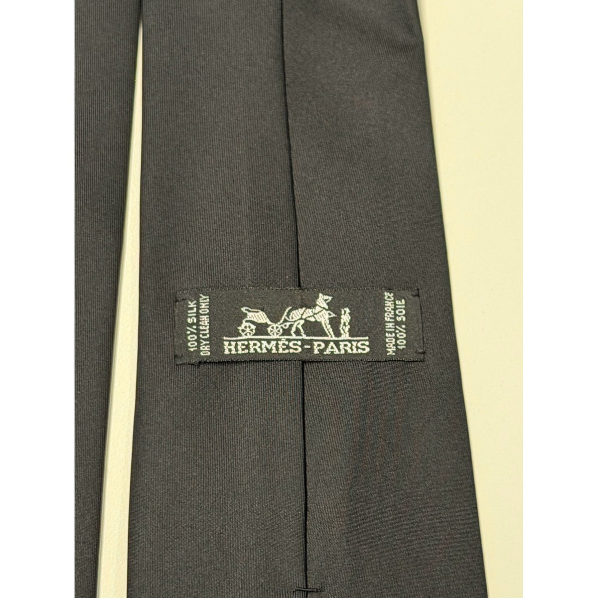 Hermès – Cravatta in seta nera