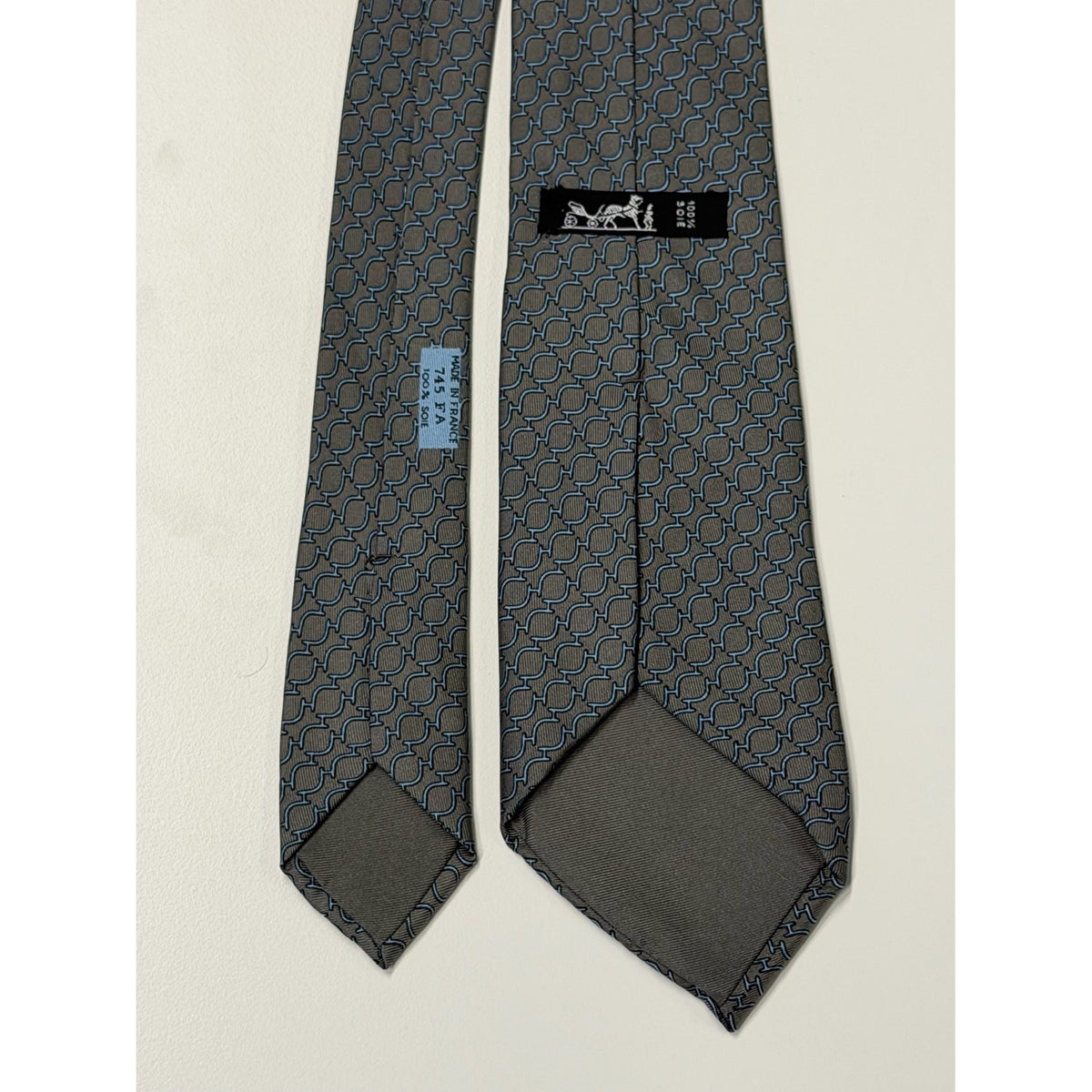 Hermès – Cravatta in seta marrone