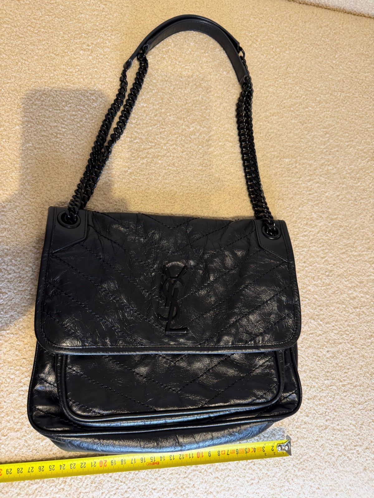 Saint Laurent – Borsa a spalla nera matelassé con catena